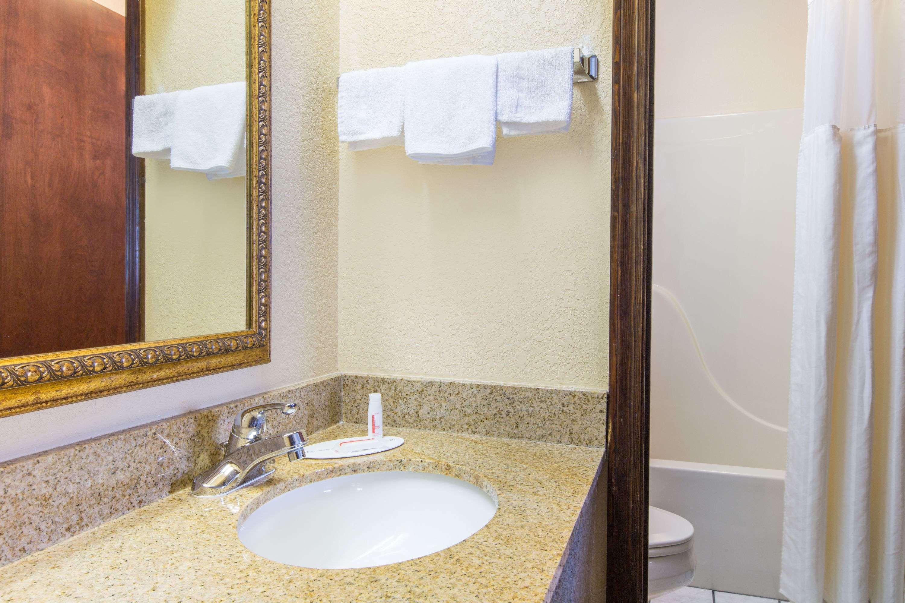 Days Inn By Wyndham Lonoke Esterno foto