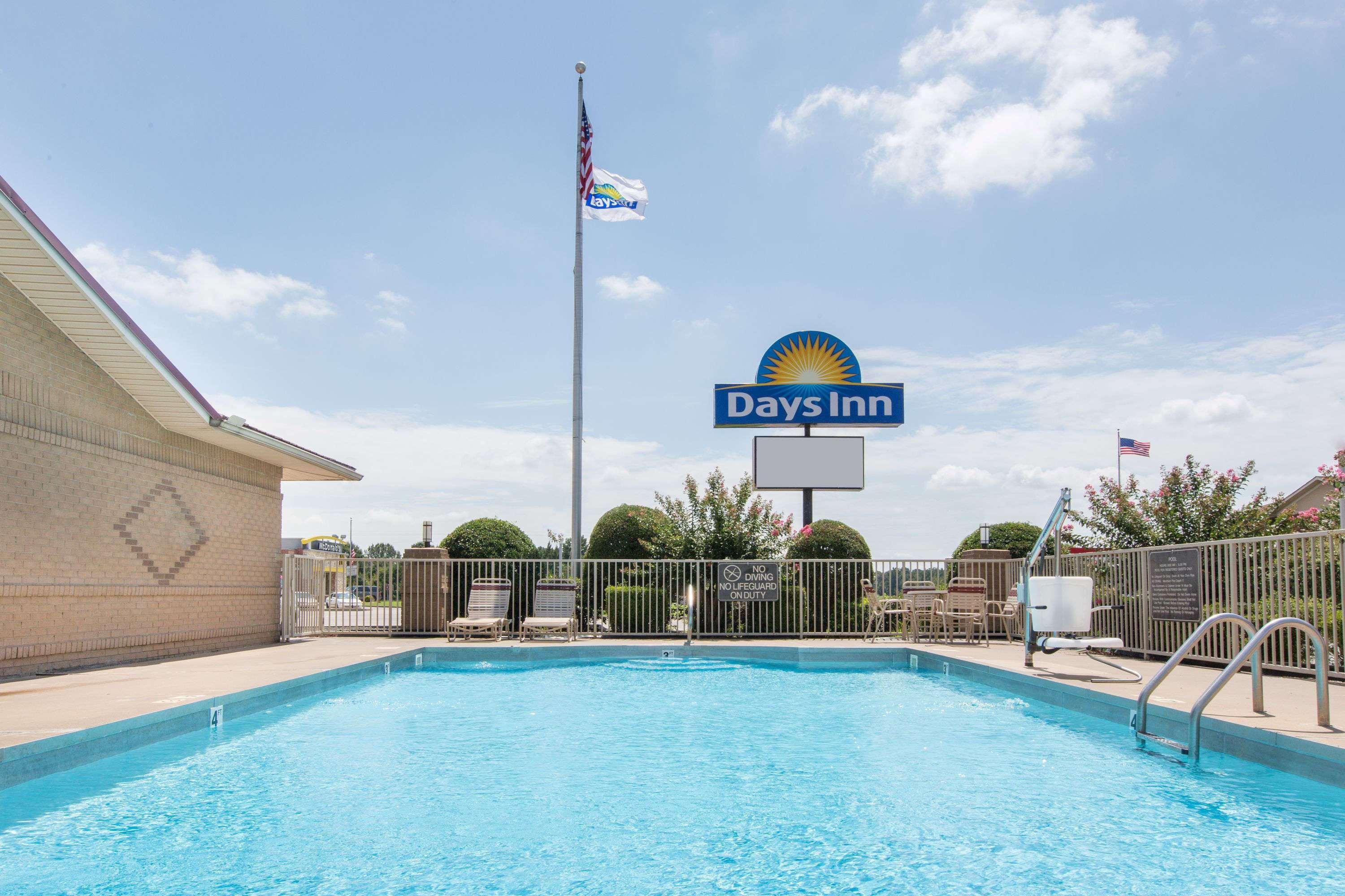 Days Inn By Wyndham Lonoke Esterno foto